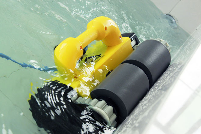 超級海豚吸污機(jī)